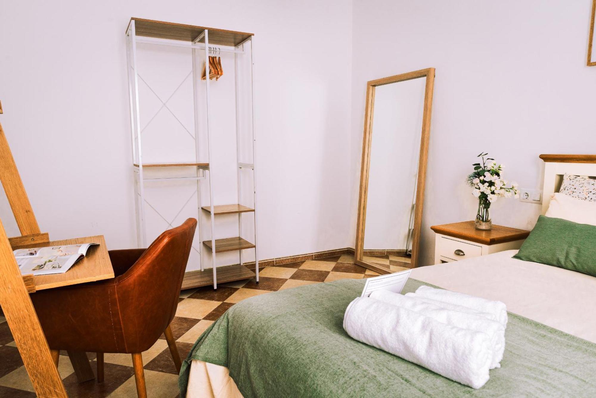 Echo Suites Nervion Seville Exterior photo